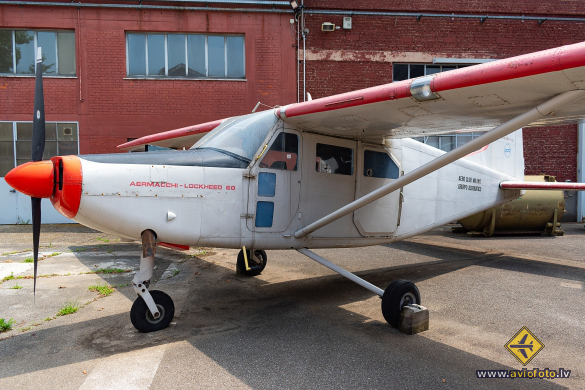 Lockheed (Aermacchi) AL-60B-2 Santa Maria